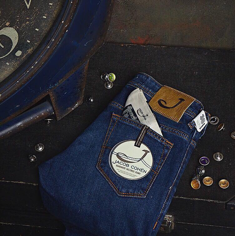 Modoza_com's tweet image. Тато Барделле в 1985 году основал бренд Jacob Cohen. Он убежден, что джинсы могут быть не безликим элементом повседневного гардероба, а настоящим предметом роскоши. На сайте вы найдете всего несколько уникальных моделей джинс в Украине. Спешите!

Код… t2p.pw/FUot9jzfrm