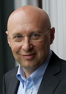 LabelNanoConf's tweet photo. The 3rd edition of the #Labeling &amp; #Nanoscopy conference #LaNa18 was finally closed by Stefan Hell's talk titled "A MINimum for Maximum Resolution" - #superresolution https://t.co/PVsVscIL7J https://t.co/U6ighjW7Pr