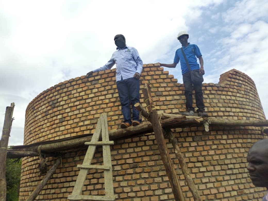 min_waterUg's tweet photo. #MWEworks: Site inspection for Kambuga WSS in Kanungu district being constructed by @min_waterUg through Water Sanitation Development Facility-South West. @okidi64 @Parliament_Ug @StateHouseUg @MosesWatasa @HonKibuule @VisionGrp @Water4PeopleUG @WaterAidUganda @wakojoel @nbstv https://t.co/Z1zaCtrsIQ