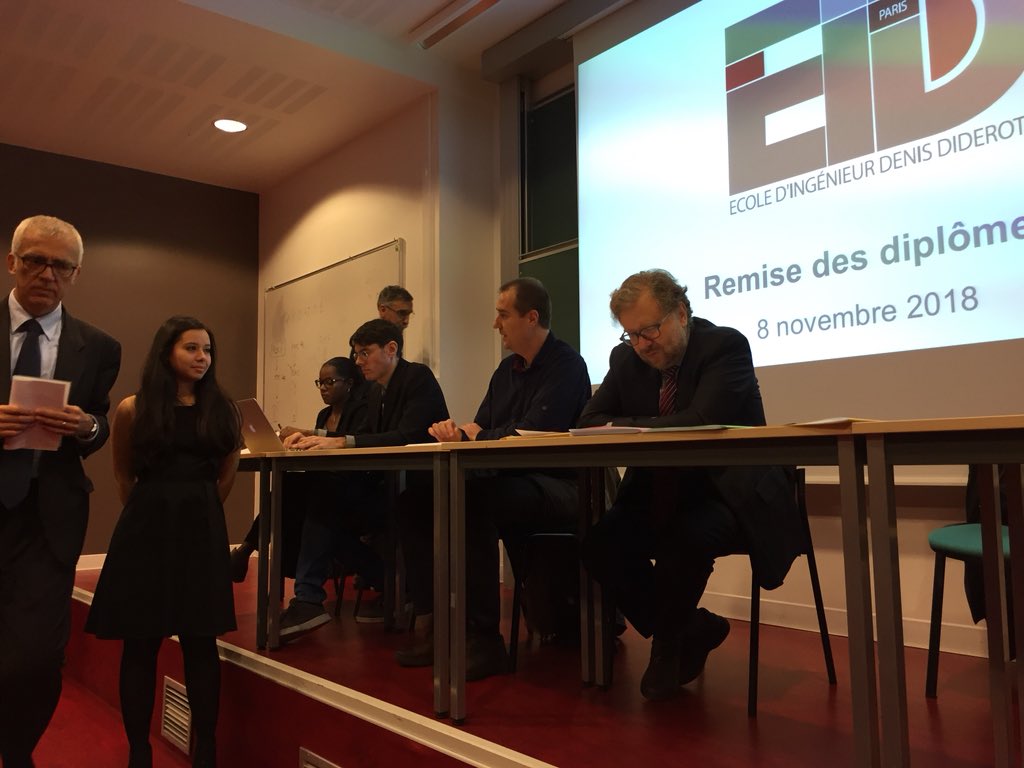 EIDDParis's tweet photo. Remise des diplômes de la promo 2018 https://t.co/pK0Ggimdcq