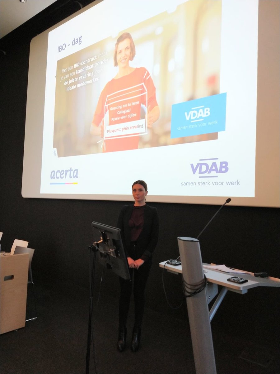 #bijblijven#ibodag#vdab 120 bedrijven op bijblijven  tijdens de IBO dag! Boeiende getuigenis van cursiste uit CC Wondelgem! Mooi voorbeeld van werkplekleren.