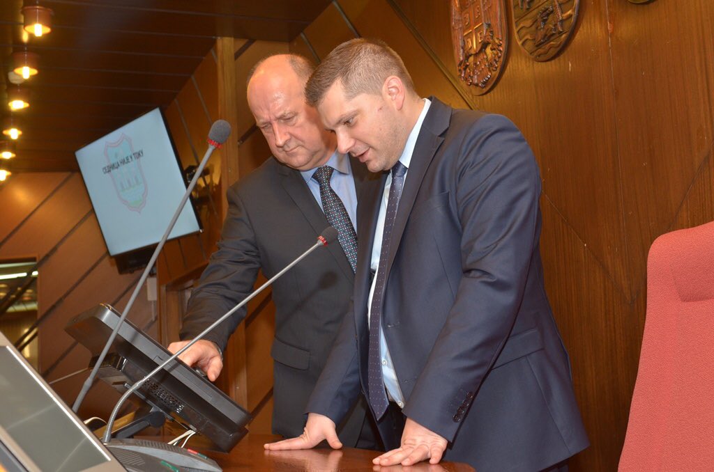 Председник Скупштине града Београда Никола Никодијевић састао се са председником Скупштине града Новог Сада Здравком Јелушићем у просторијама новосадског парламента- Добра сарадња две највеће локалне самоуправе у Србији
beograd.rs/cir/beoinfo/17…