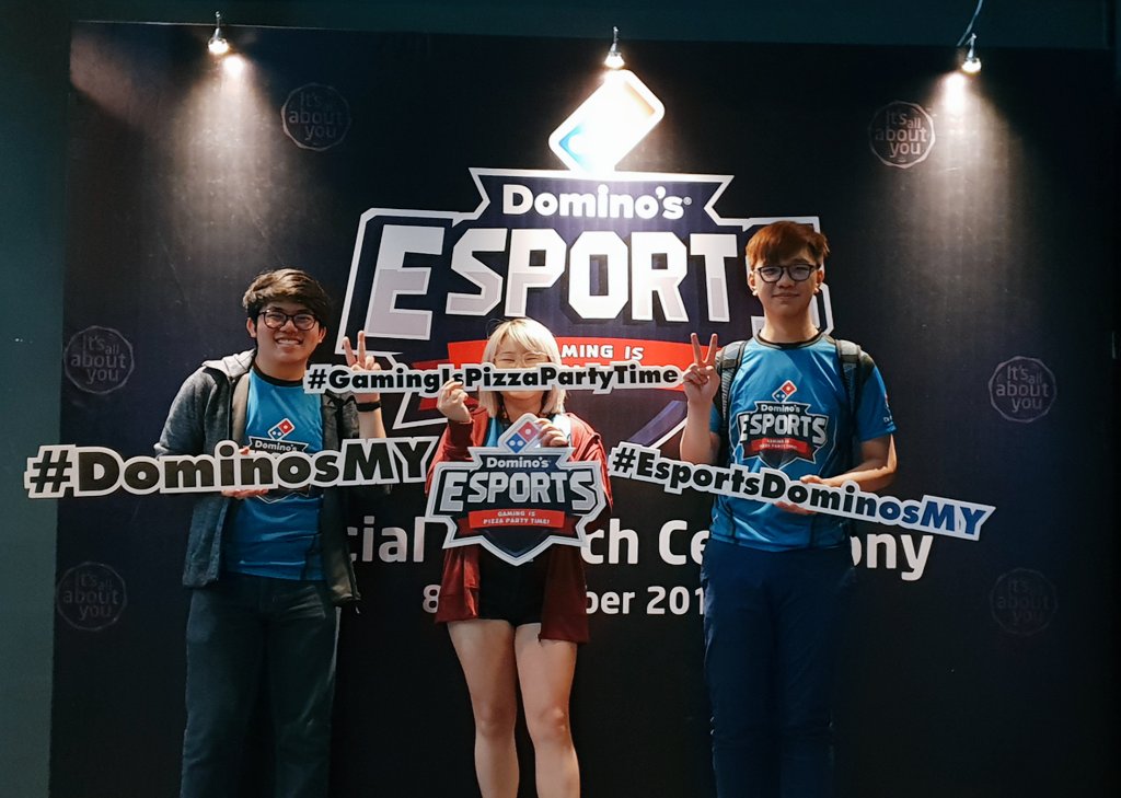 hellopanderp's tweet photo. Had a lot of fun at @DominosMY's event at @BattleArenaMY today. Thanks again for having @KLHunters and a small part of the league community!

Looking forward to see more F&amp;B venturing into esports! 🍕

#EsportsDominosMY #GamingIsPizzaPartyTime #DominosMY https://t.co/TJhWxoODtk