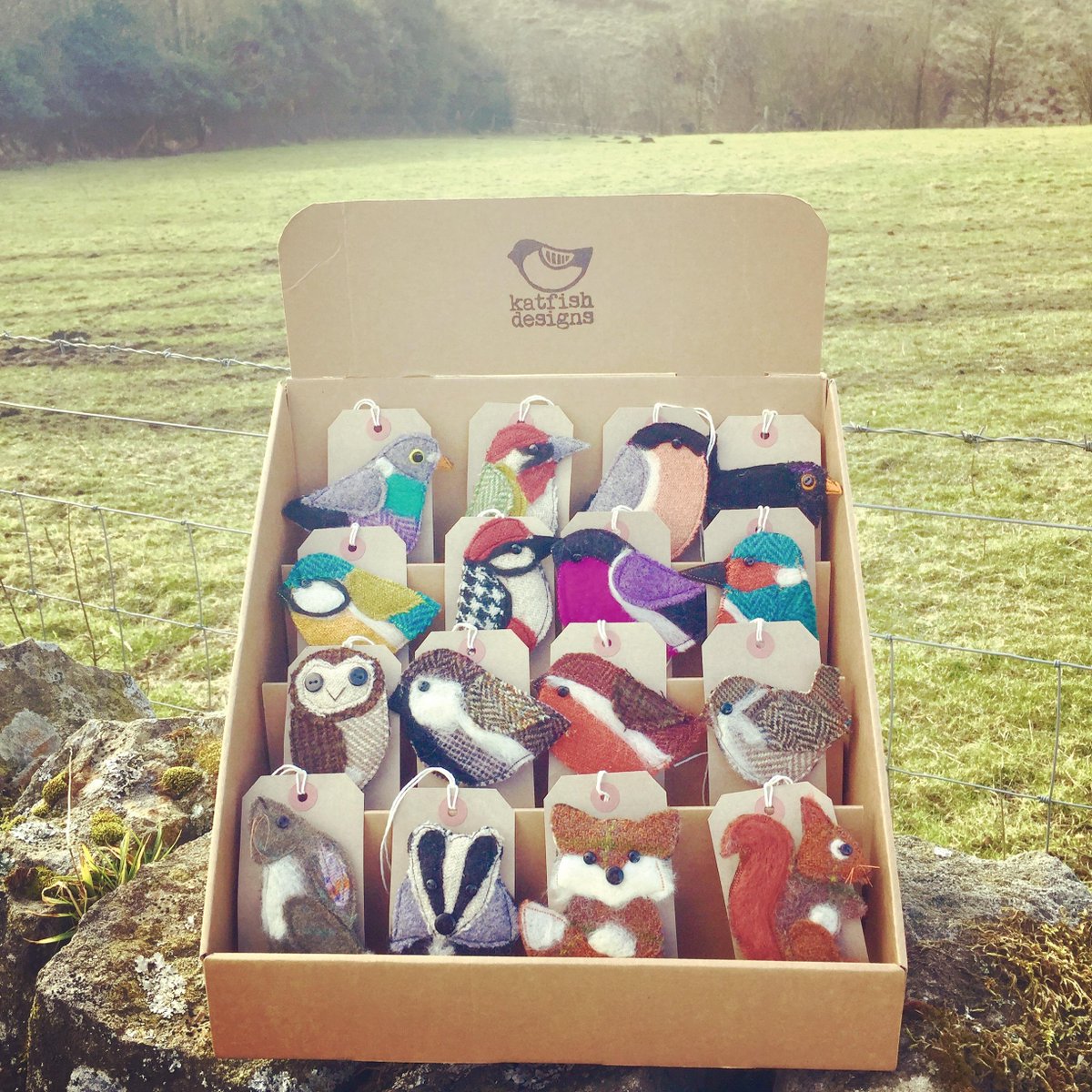 ARTbound_'s tweet image. Christmas ARTfair, Sat 1 Dec, 11am - 4pm at @HebdenTownHall 
Wonderfully affordable gifts by local and regional artists, jewellers, sculptors and more! Featured @KatfishDesigns, Louisa Kemp, Matt Davies &amp;amp; Richard Whitelegg. Full details here: artbound.co.uk/news/2018-04-3…