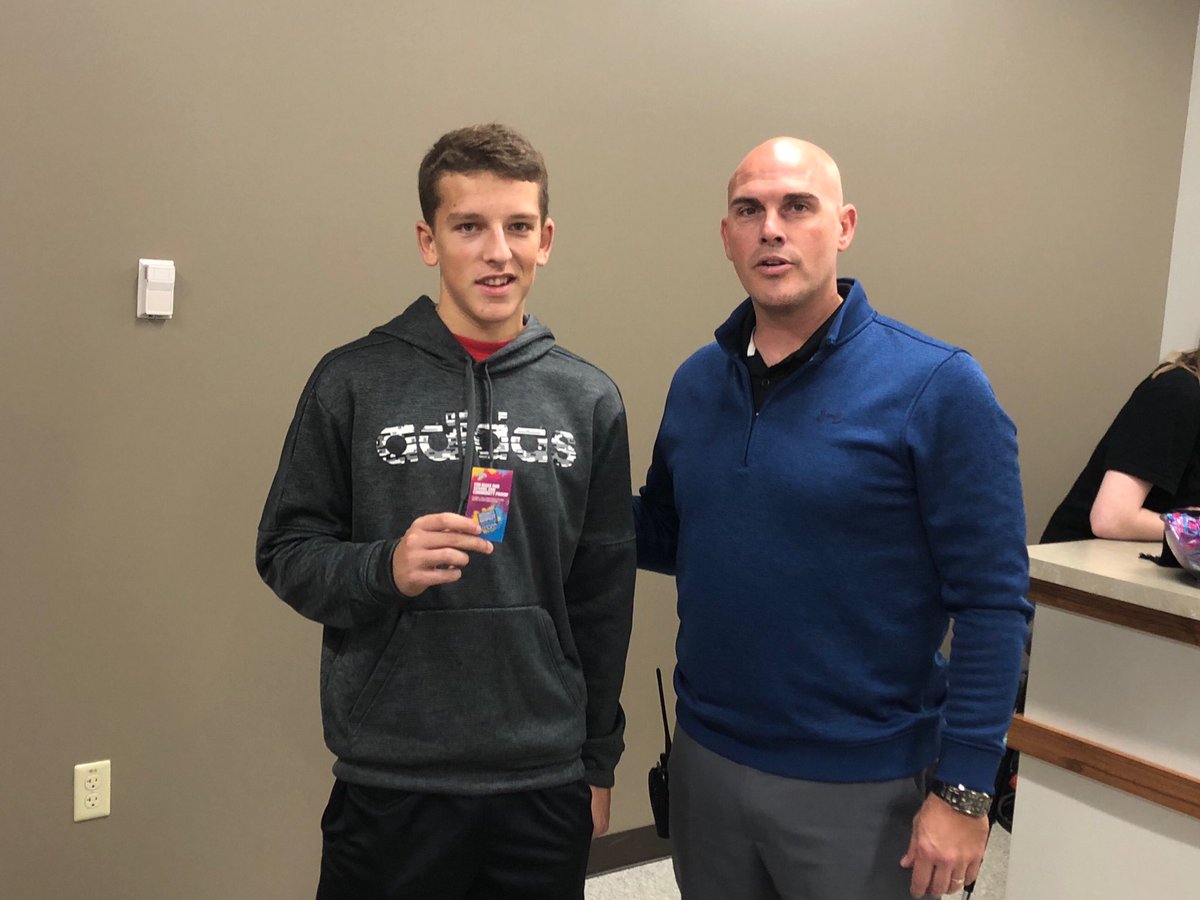 amhstigers's tweet image. Congrats to ⁦@tsimison7⁩ for his daily example of integrity, character, and respect in our school! #alextigers #FaceOfSportsmanship ⁦@IHSAA1⁩