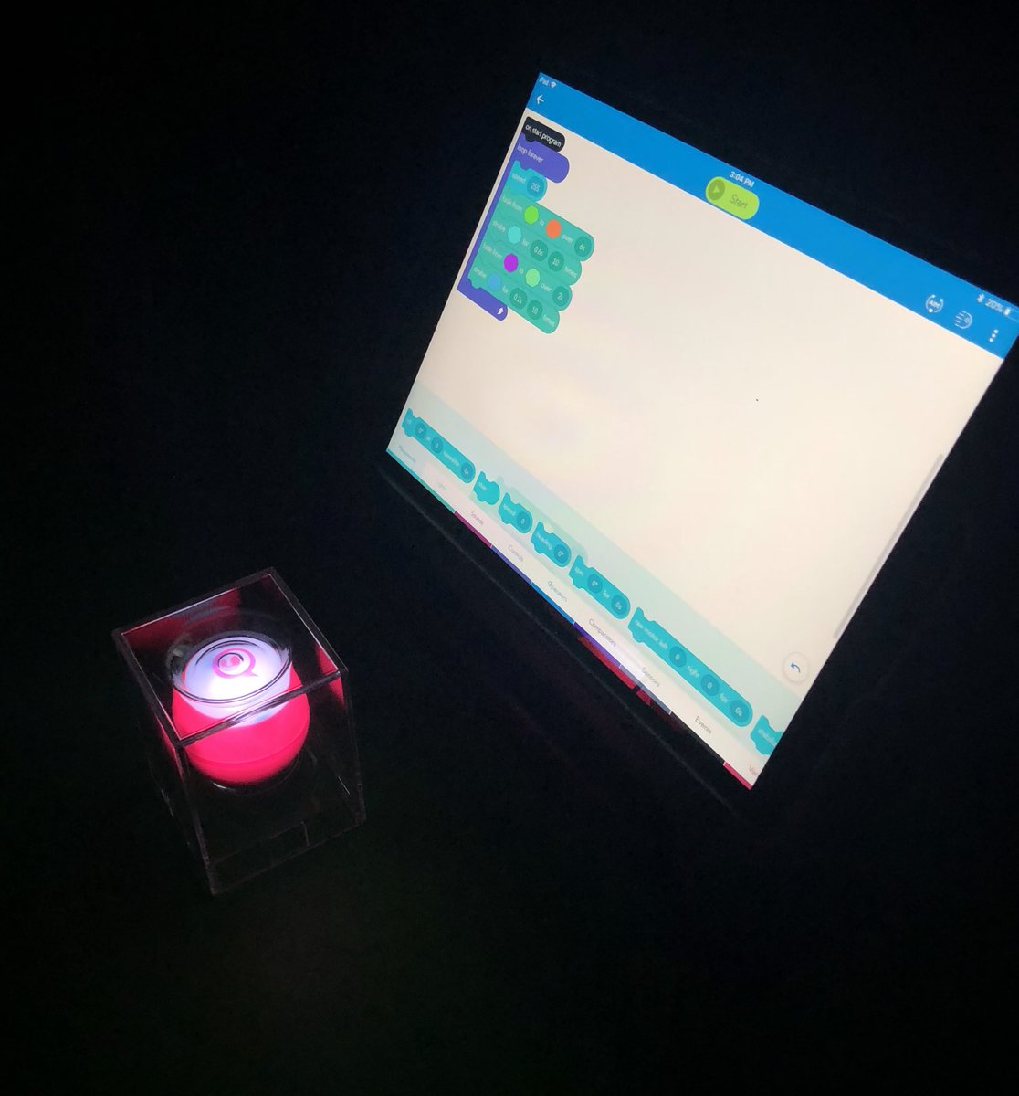 DBIS_DLab's tweet photo. @dbis_y3 have enjoyed deepening their understanding of forever loops while using  @mBlock_cc neurons, Codey Rocky, @microbit_edu and  @SpheroEdu to create their own fabulous DBIS light show @dbis_hk https://t.co/4v1Hqq3tTC
