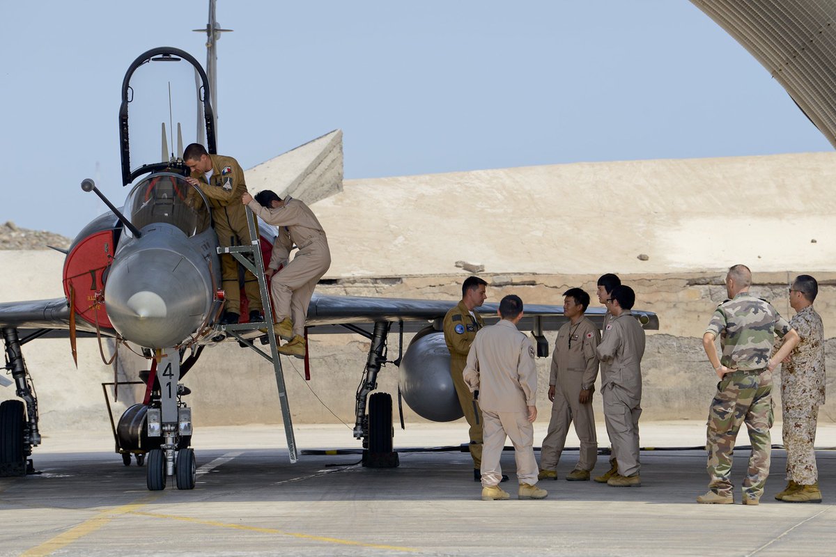 OpexNews's tweet photo. #FFDJ : Visite des militaires #japonais de la mission anti-piraterie à la base aérienne 188 https://t.co/SG4WR4V7Mn  #BA188 #Djibouti https://t.co/a5uTYaSRwv