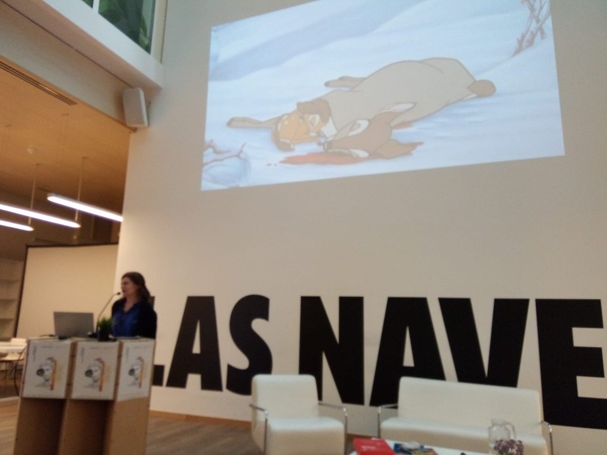 CrearigrupUV's tweet photo. Gabriela Augustowsky en la conferencia inaugural de las IX Jornadas Internacionales de Investigación en Educación Artística #Creari #IXJornadesCreari @FLACSOARGENTINA @LasNaves https://t.co/3OvvqL9Ieg