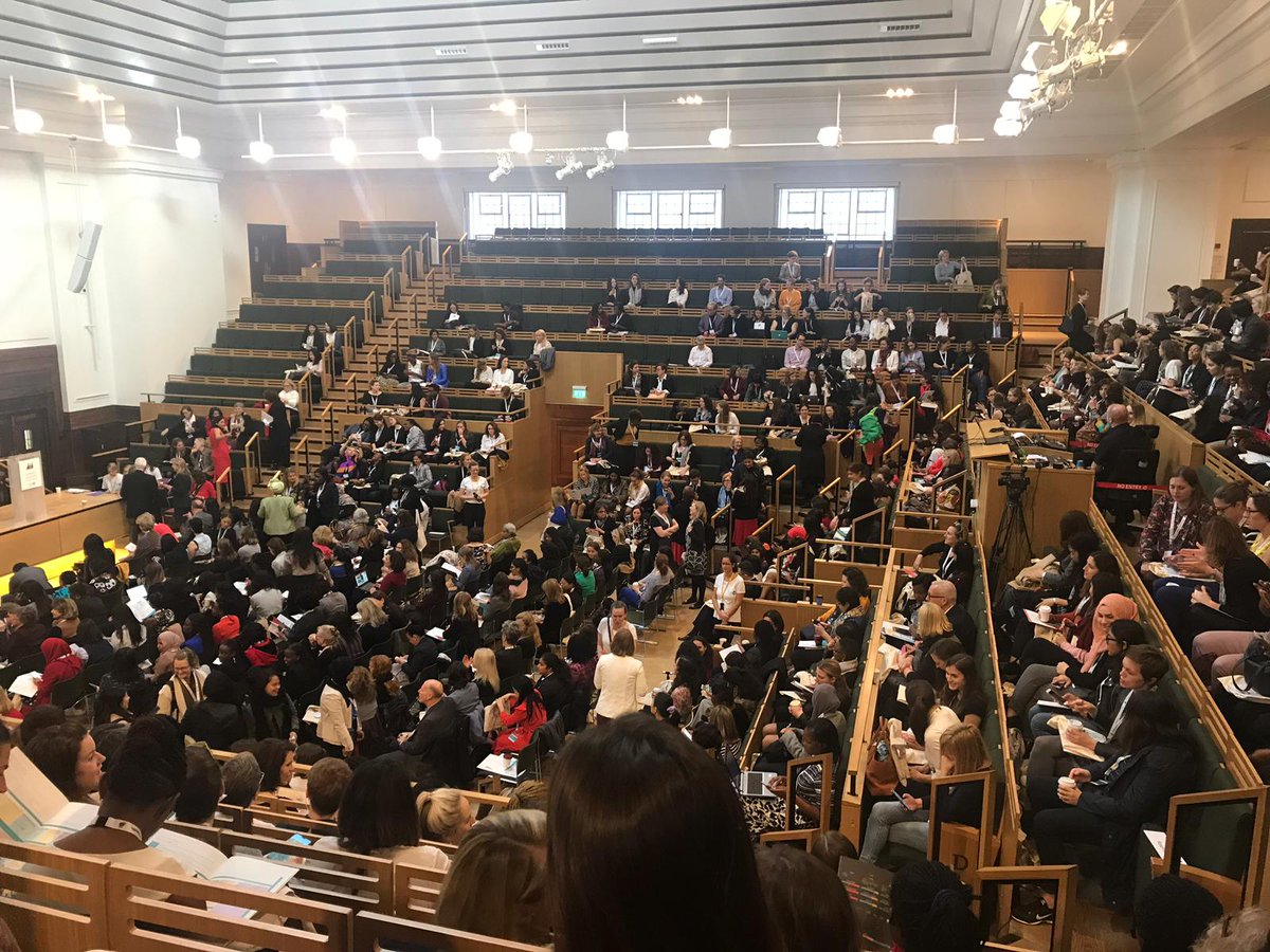 ughe_org's tweet photo. Over 900 #WomeninGH Leaders gathering in London right now for a monumental first day of #WLGH18. Looking forward to conversations on social justice, gender equity, leadership, the global burden of disease and more. Stay tuned! https://t.co/RbJA1JVfwx