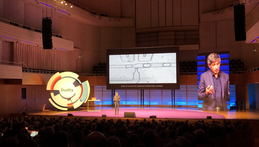 Evolution has given us a brain. We’ve never gone through an “update”.  What an amazing machine our human brain is. What a great speaker. Thanks <a href="/RangaYogeshwar/">ranga yogeshwar</a> #sda18 #sda2018 #AI