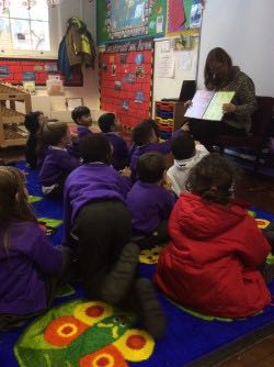 HPA_Philip_Lane's tweet image. Castille loved having Jonah&apos;s mum come in and read to us! &apos;Dinosaur Poo&apos; was hilarious and &apos;Hiku&apos; was adorable! Parents, if you would like to come in and read to us, we would love to have you too! #HPAPLReception #ParentReadingTime