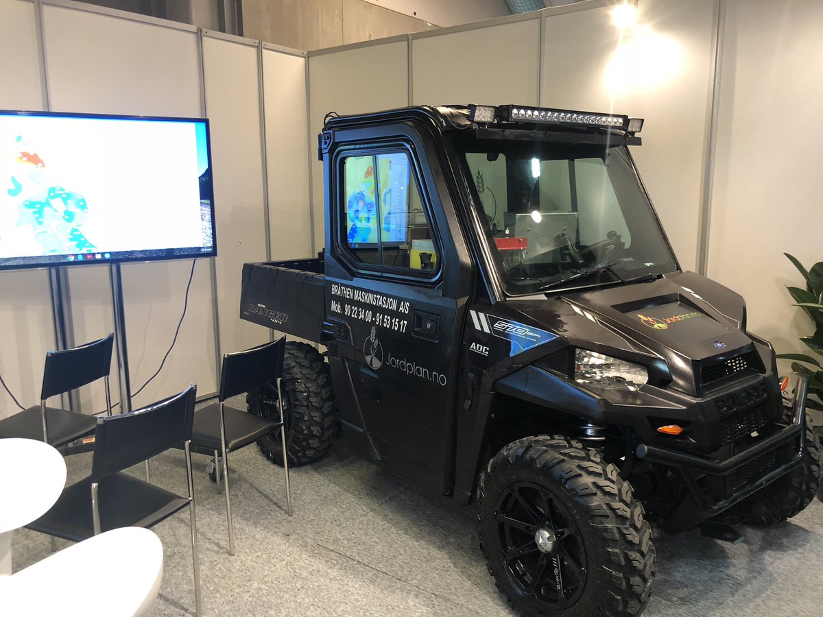 jordplan's tweet photo. Dørene er åpnet for #agroteknikk2018 og vi er på plass i Hall D 03-04 https://t.co/keP2nZJVWP