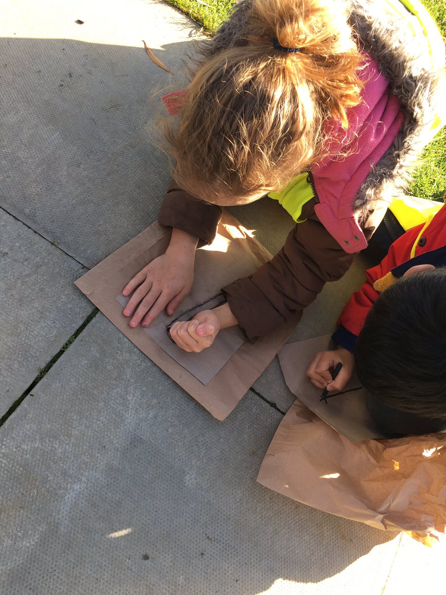 Sensory art <a href="/Conningbrook/">Conningbrook Lakes</a> with @artbirds. Ravens are being courageous with their art. Hands in the bag to sketch no eyes to see. Amazing examples.