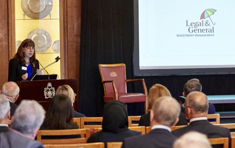 CAMRADATA's tweet photo. Our DC Seminar is underway with @LGIM's Emma Douglas delivering a powerful and thought provoking presentation. Many thanks to our sponsors @FutureKingsUK @FulcrumAsset @LGIM @PS_Aspire
#DecodingDC #Pensions #DC #CAMRADating https://t.co/xaZ8eAag9v
