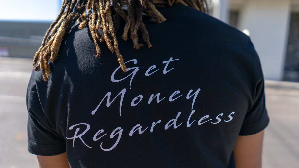 GMRLifestyleLLC's tweet photo. GMR MONEYBAG LOGO TEES
AVAILABLE NOW π°π°π°π° @ https://t.co/3euZAKLupk π€π€
Model: @MochaMinion π€π½
#GMRLifeStyle #GetMoneyRegardless https://t.co/RWPbYP6Vlq