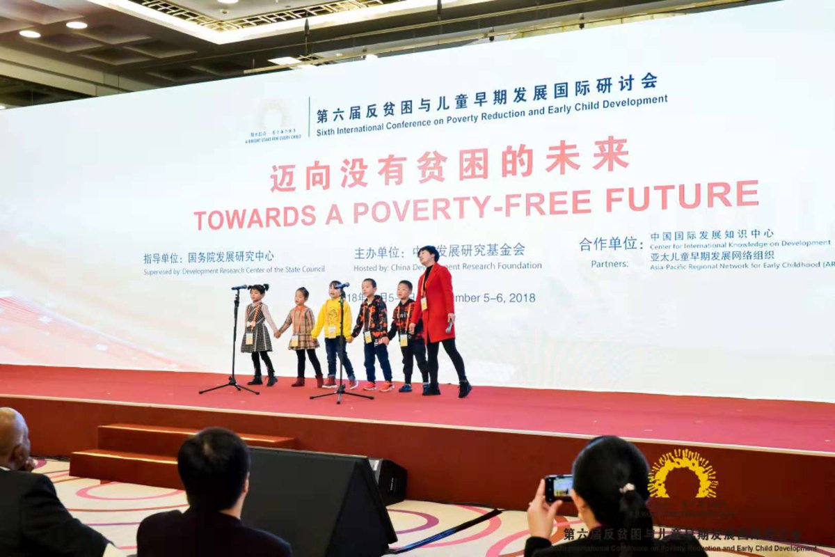 ophi_oxford's tweet photo. 6th Int'l Conference on Poverty Reduction & Early Child Development was held in #Beijing, Nov 5-6. The #GlobalMPI2018 shows that more than half of all children under 18 live in extreme or moderate poverty in emerging & developing countries: https://t.co/3iSzDnCvwE #childpoverty https://t.co/zCbCiO4Noy
