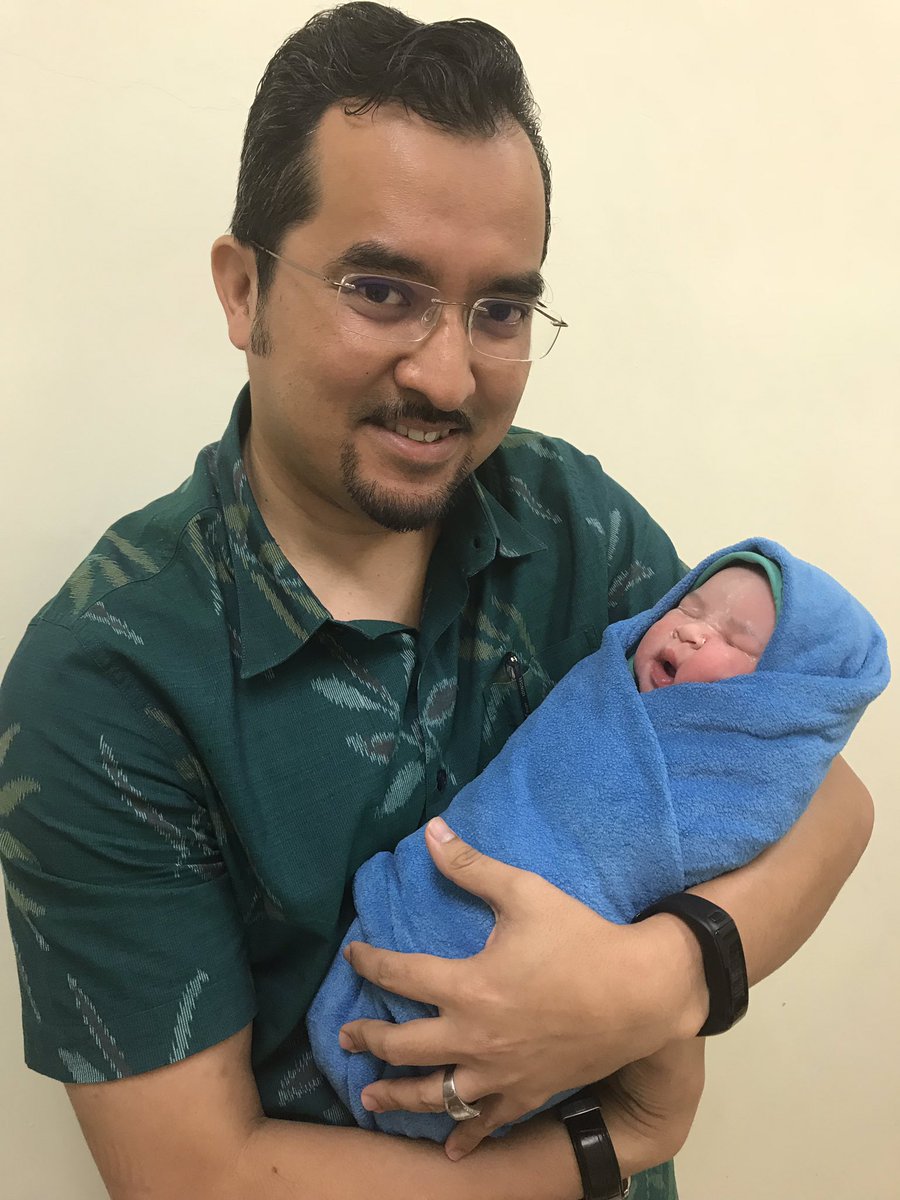 Alhamdulillah tepat jam 5.45 petang maka lahirlah puteri ku yang ke-6. Moga puteri ini menjadi anak solehah yang bermanfaat untuk agamanya dan ummah pada masa akan datang. #hidupkumilikummah