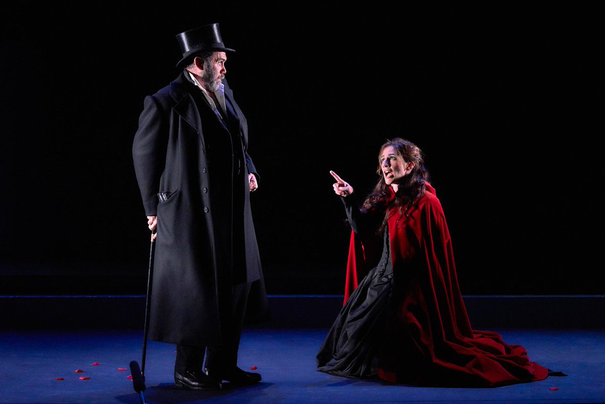 La CNTC vive estos días un acontecimiento único acompañados de Calderón. #Ladamaduende se estrena esta noche en el mítico <a href="/Piccolo_Teatro/">Piccolo Teatro</a> de Milán con las localidades agotadas.