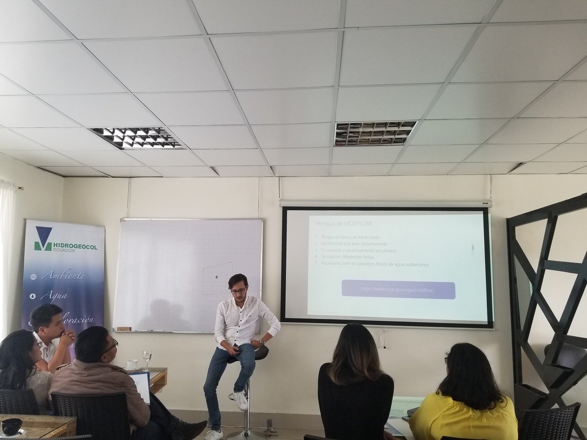 hidrogeocol_ec's tweet image. Taller #Contaminacion #hidrogeologia #modflow #aguasubterranea
