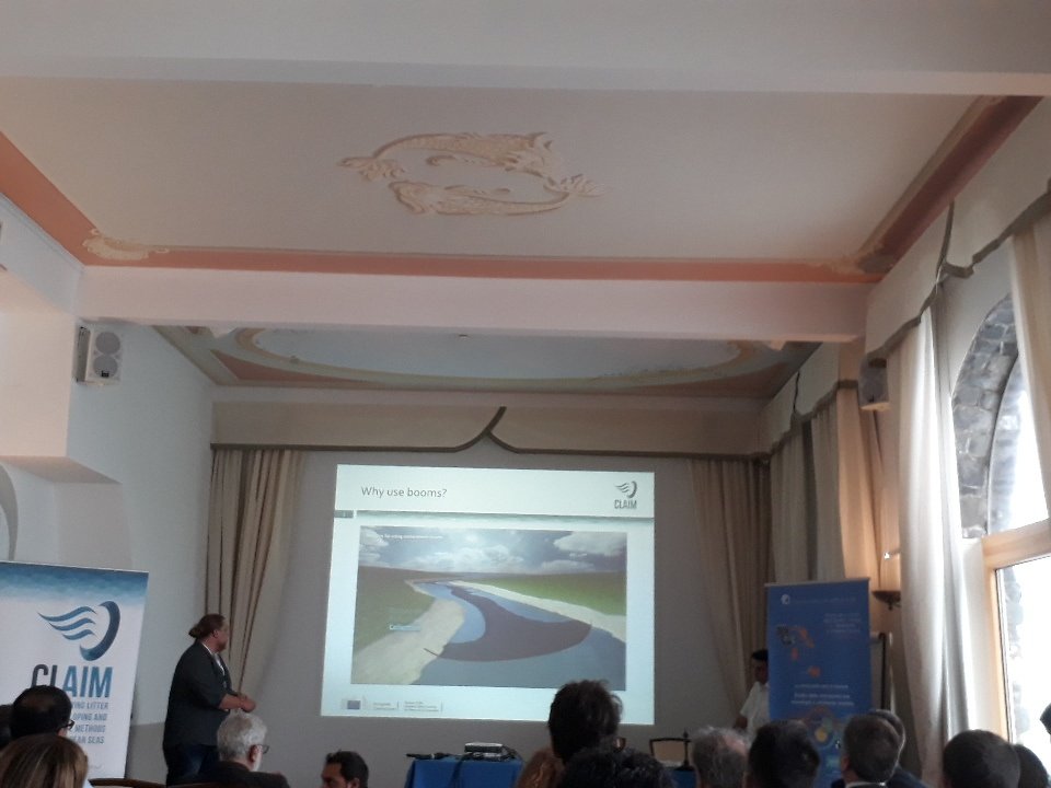 New Naval's floating booms developed within CLAIM and what will be new in this technology within the project 

Now on at #OceanPlasticPollution workshop 

#marinelitter #cleanseas
