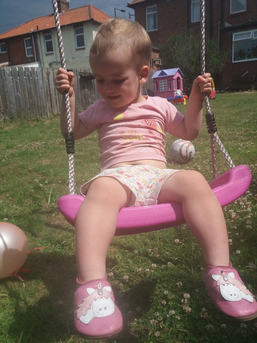 staceyhillhouse's tweet image. my daughter loves her  @inchblue  shoes there super comfy  she even threw them in the bath with her e at one point  she ha worn them on trampoline  at toddlers and in the garden she even wore them on pebbles and they didn't hurt her feet