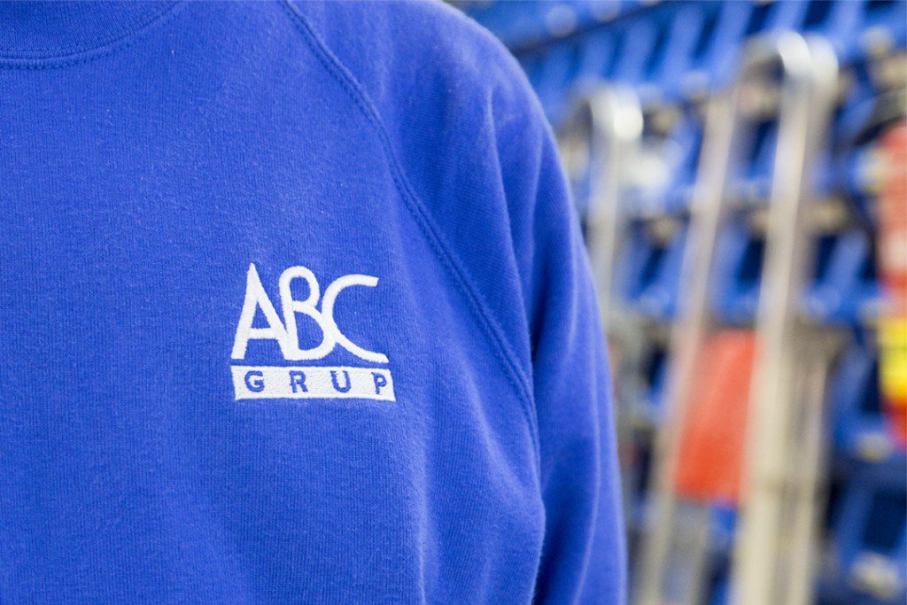 Jung_Iberica's tweet image. Ayer estuvimos en el &quot;Día del demostrador&quot;, en nuestro distribuidor @ABCgrup #SantBoi mostrando nuestros mecanismos y soluciones y equipos de automatización #eNet abcgrup.com ¡Excelente acogida! 😀👍