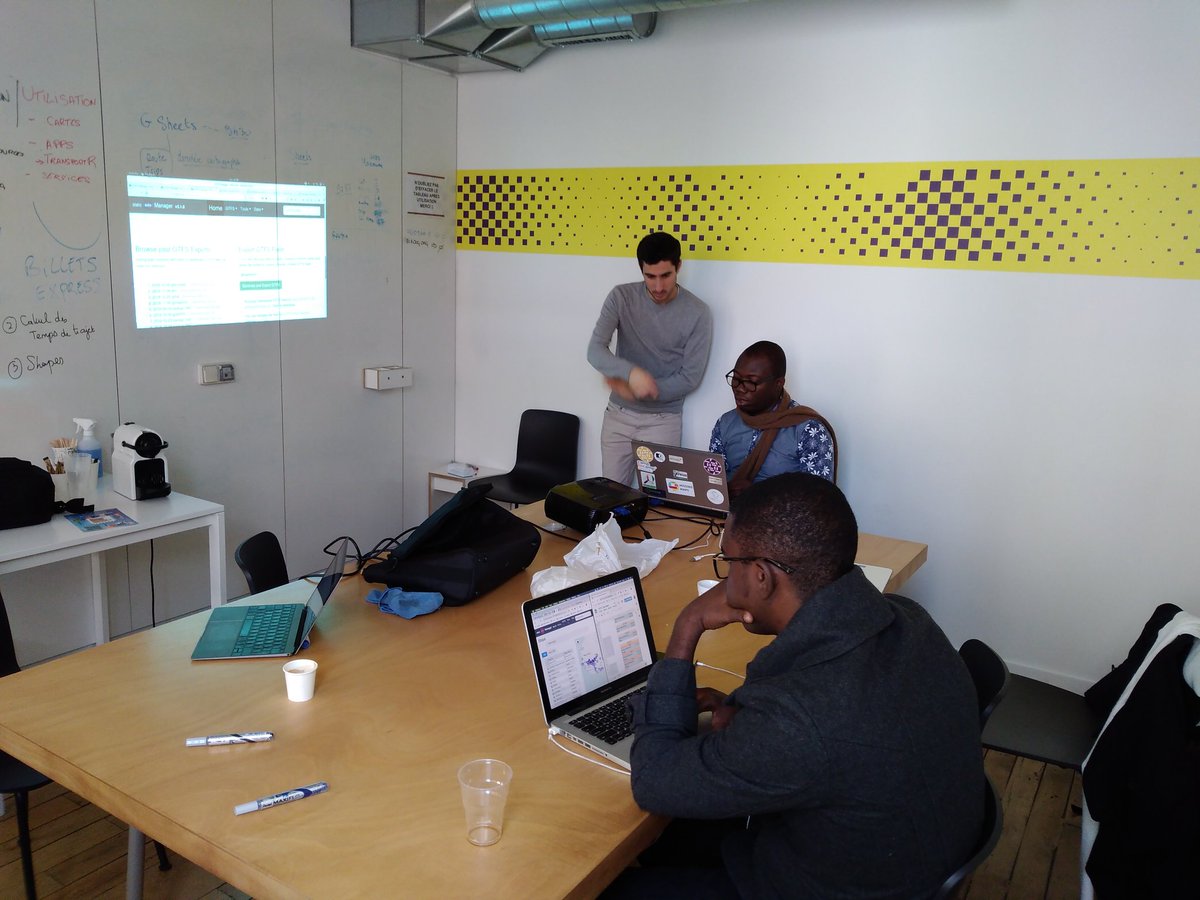 ogptoolbox's tweet photo. 4e journée #Sprint #OCAF2018 Atelier prototypage 👉 passage à l'échelle cette matinée #GTFS dans le cadre de l'accompagnement du projet #datatransport 🇲🇱 au @LIBERTE_LL , après midi Rencontre chez @KisioDigital Digital pour tester le prototype... https://t.co/x7DMUOwoSk