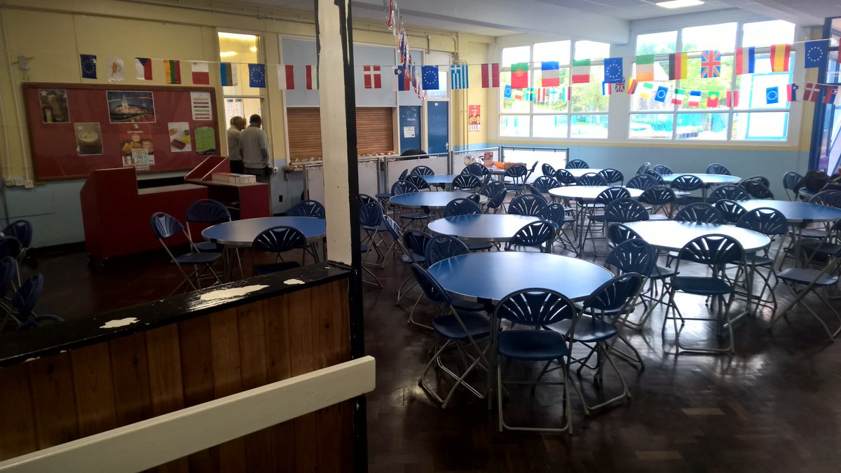 AbmCardiff's tweet photo. Transforming education dining !!!😍 https://t.co/isi4nEbRpK