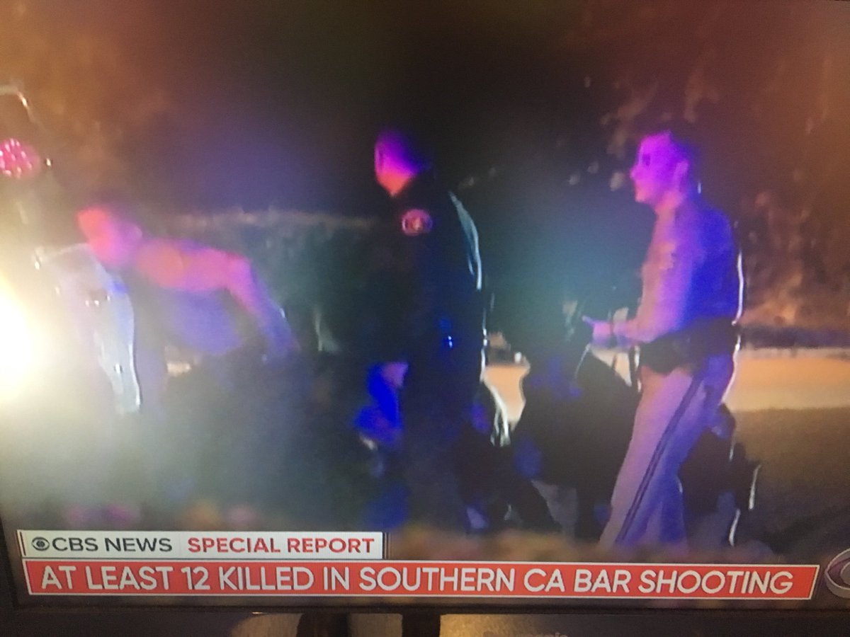 AndreaMockSC's tweet photo. “It's a horrific scene in there, there's blood everywhere”- Ventura county Sheriff Geoff Dean. #Borderline #BorderlineBarShooting #BREAKING #wltx #VenturaCo https://t.co/Oib6Isaw8a