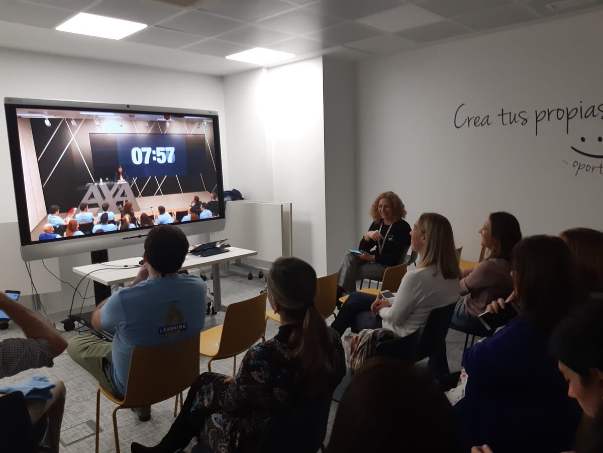 ColomaFrancisca's tweet photo. Clausura de la #AxaLearningWeek en Bilbao @AliciaGutiG @yoloterolop @CarmenPinoC @BarrajonLopez @azancaptain https://t.co/tpyjZGsj8b
