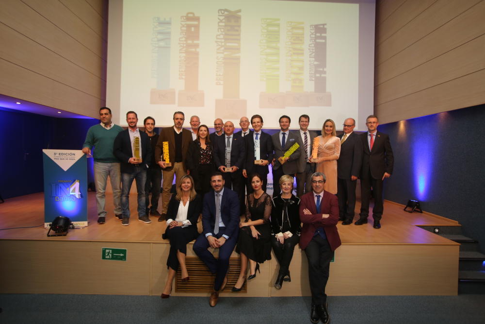 TMGrupoInmo's tweet image. Gracias a @Bankia y al diario @informacion_es por distinguirnos ayer con el premio #In4Bankia a ‘Mejor Trayectoria Empresarial’: reconocimientos así nos impulsan a querer ser mejores. ¡Enhorabuena al resto de premiados y finalistas!