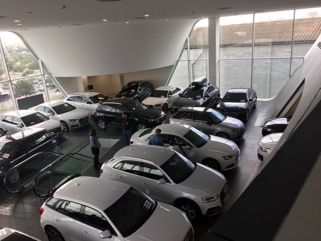 AudiCenterPalma's tweet image. Ya empezaron los #AudiDays en #AudiCenterPalma, disfruta de 40 unidades a precios increíbles 🔥🚗⚡
¿Aún no has reservado tu cita? Entra en este enlace y solicítala: audidays.es/AudiCenterPalma.¡Te esperamos desde hoy al 10 de noviembre!