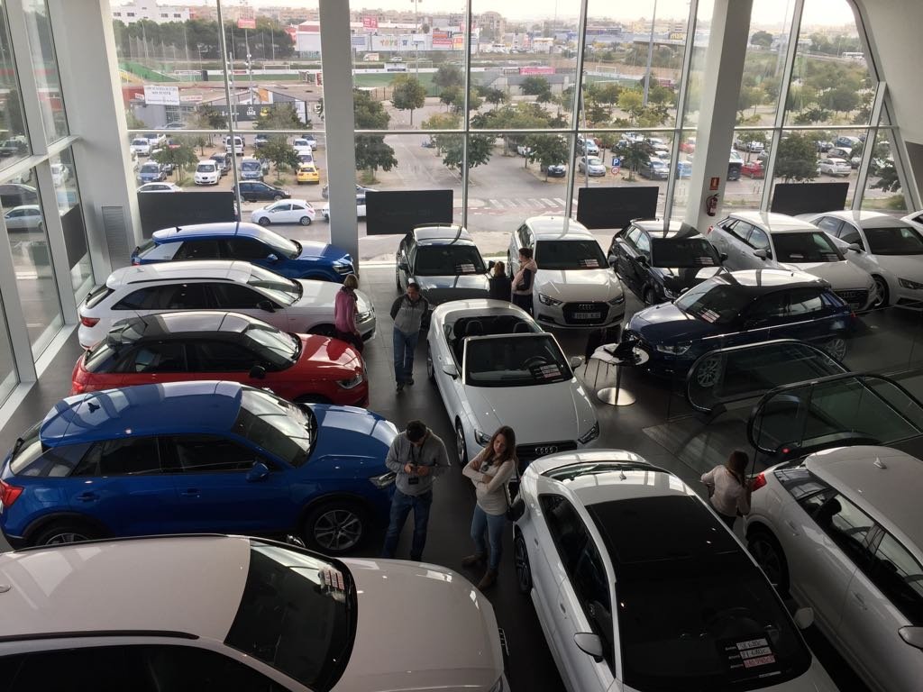 AudiCenterPalma's tweet image. Ya empezaron los #AudiDays en #AudiCenterPalma, disfruta de 40 unidades a precios increíbles 🔥🚗⚡
¿Aún no has reservado tu cita? Entra en este enlace y solicítala: audidays.es/AudiCenterPalma.¡Te esperamos desde hoy al 10 de noviembre!