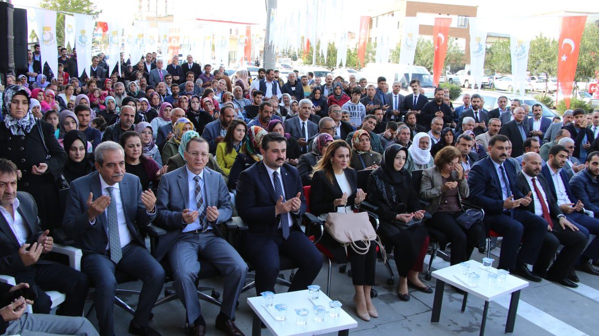 FevziDemirkol's tweet photo. İlçe belediyeleri noktasında Türkiye’de ilk olma özelliği taşıyan Haliliye Belediyemizin Glütensiz Ekmek Fırınımızın açılış programındayız. 
#TeşekkürlerHaliliye

@mehmetozhaseki https://t.co/yC4nrY6K2l