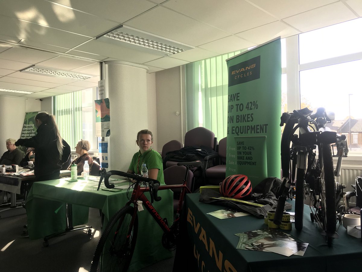 Unison taking part in the Merton staff  Health day: join2.unison.org.uk/4.html?utm_exp…