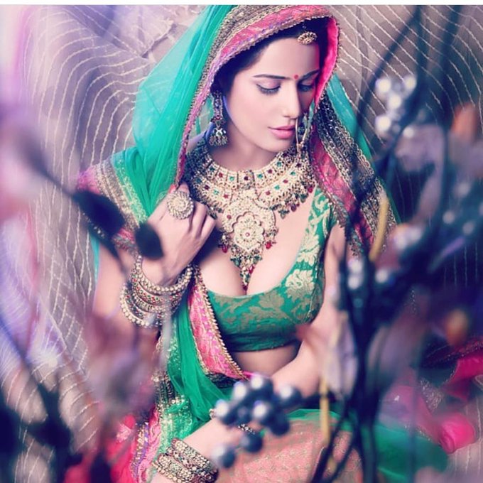 #NewProfilePic https://t.co/v4ZAje79wq<a href="/tag/newprofilepic"class="tags">#NewProfilePic</a>