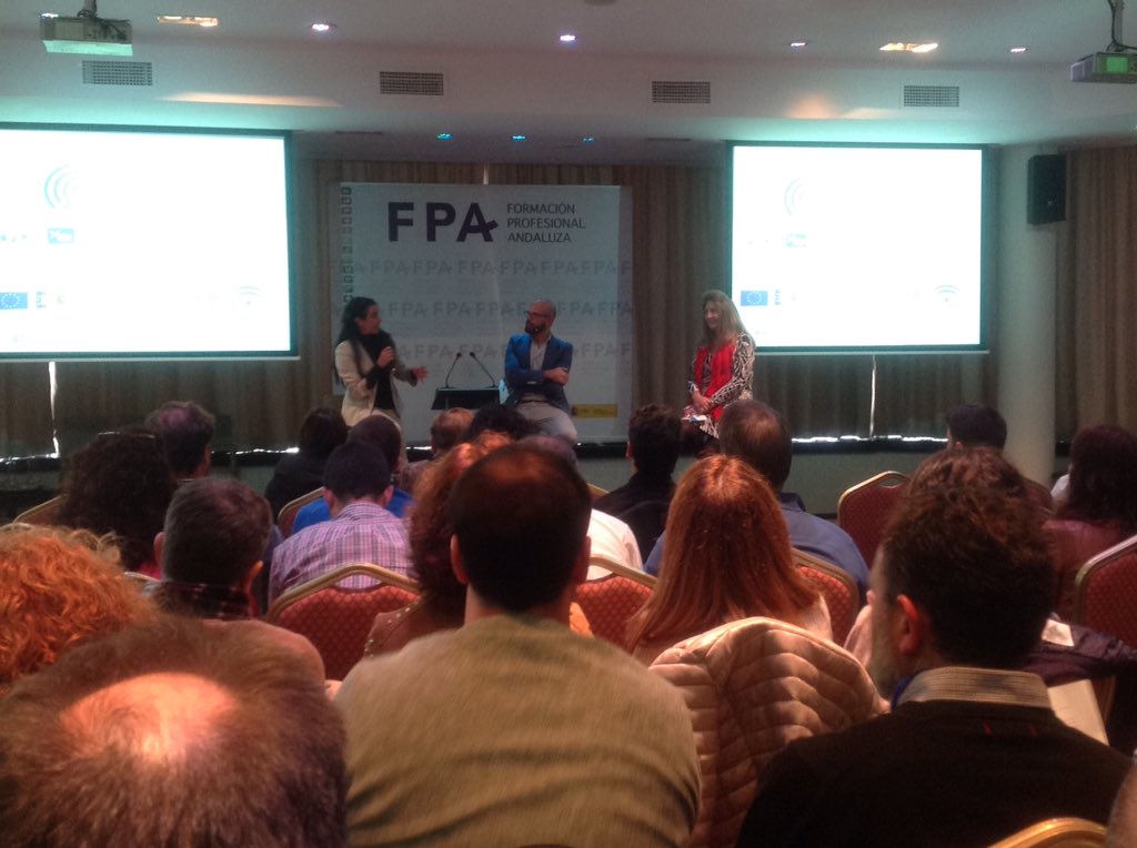 FPAndaluza's tweet photo. Comienza panel de empresas con Nuria Tello @Nuria_ta Grupo Barceló: el turismo cambia constantemente, las empresas buscan personal con competencias sociales, personales, digitales, idiomas #AndaluciaFP @EducaAnd II Jornadas Andaluzas de FP en #Cádiz #turismo @FPAndaluza @cepcadiz https://t.co/mY5WMxtui2