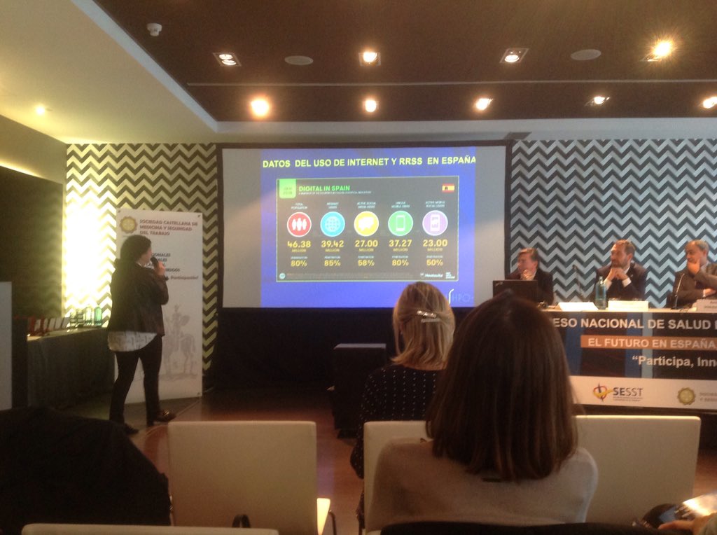 Desfibriladoc's tweet photo. @mireyarifa de #ENSHOP habla de la digitalización y las nuevas formas de comunicación, como las #RRSS y su aplicación en la Prevención de riesgos laborales #3conNPRL @SESSTorg @SCastellanaMST https://t.co/BZUT8BjTgl