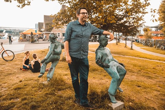 Aflevering 1 van nieuwe serie BACKSTAGE!!
Interview met Tony Kiewel, A&amp;R manager bij het legendarische <a href="/subpop/">Sub Pop Records</a> label. 
bit.ly/2Oyk6hY