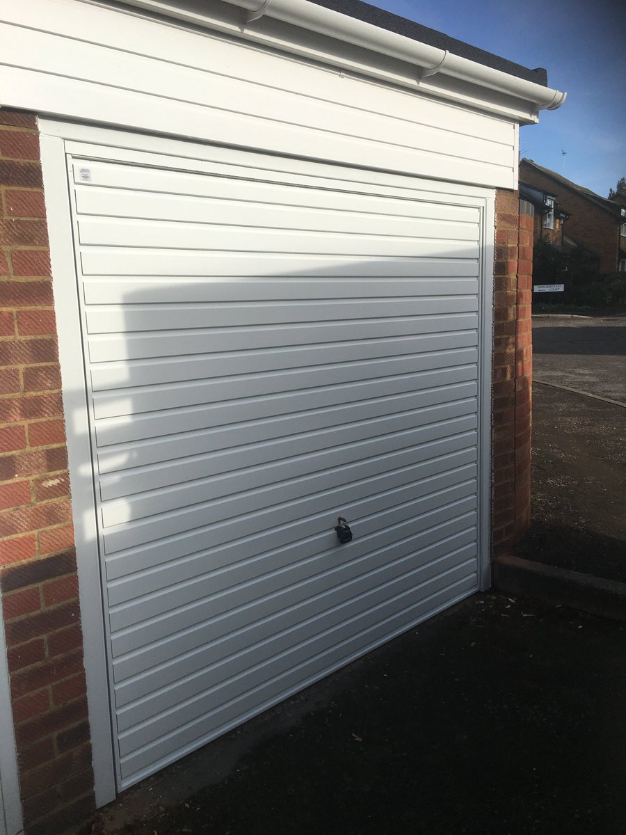wolverinegarage's tweet photo. Did you know #Garador offer the Guardian range of doors which have been tested by the police and are secured by design certified. With a steel frame as standard, additional locking, anti-snap cylinder and high level bracing this makes these doors even more secure. https://t.co/M9V10Id0tP