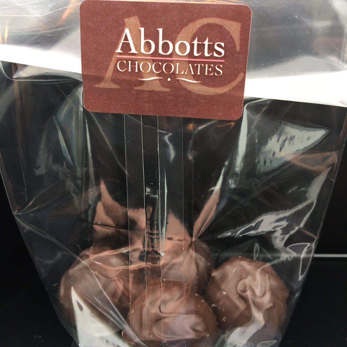 foodyphil's tweet image. Appointment #1 and I have some lovely chocolates to take away - Let’s see what I can find  at appointment #2 #BiteNetwork 🤗