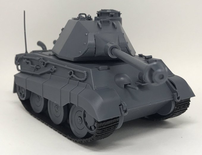 モンモデルのティーガーⅡぱち組みしました!デフォルメされててもなかなかしっかり戦車っぽさが入っててかなりかっこいいし可愛い! 