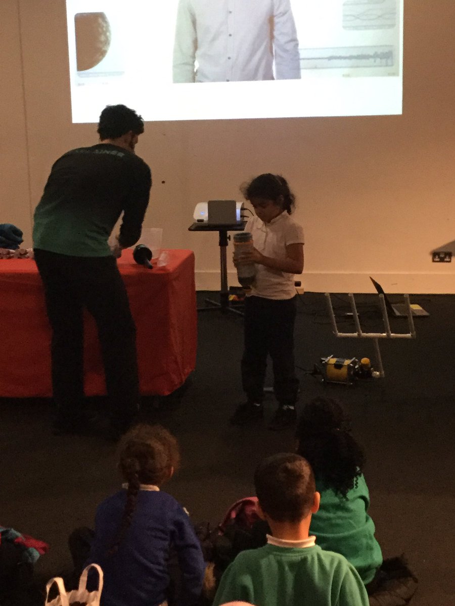 LarkHallPrimary's tweet photo. Year 1 had a fab time at the @sciencemuseum. We learnt about how to get to a space station and all the planning you have to do to solve problems in space. We even saw a real space suit and even rockets! 🚀👩🚀 #lhwestminster #lhlambeth #lhtrips #lhstu #lhcake https://t.co/EmyVr1gU1f