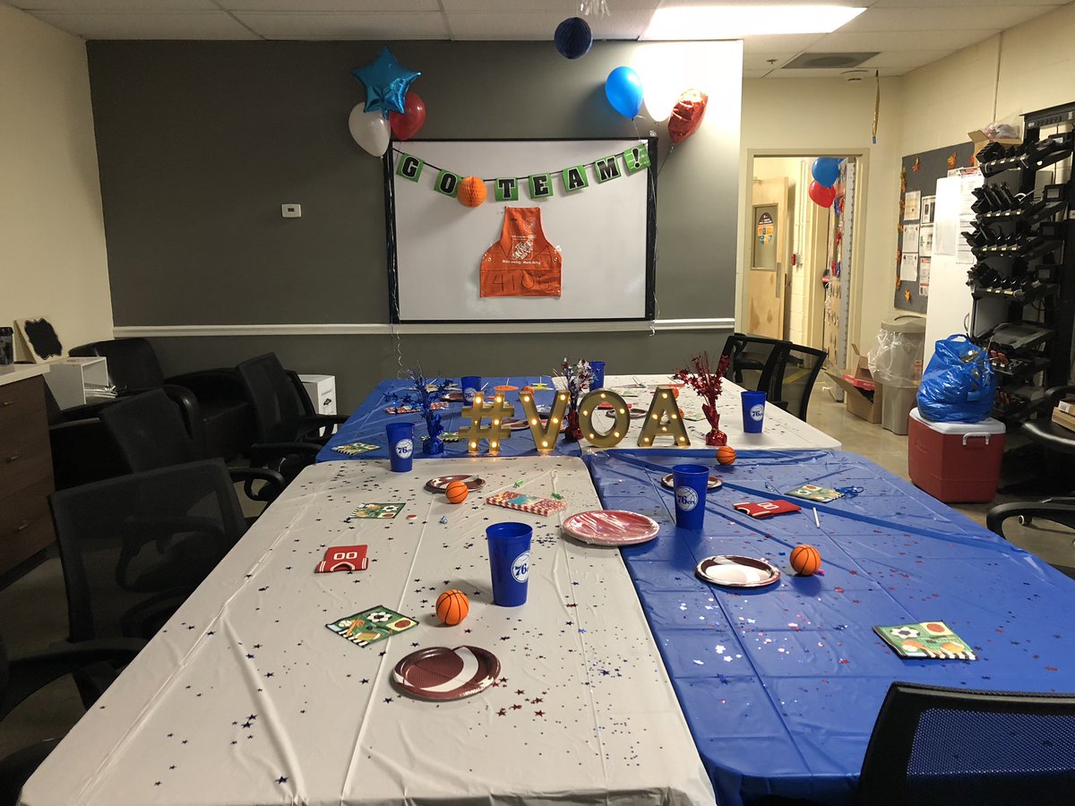 ginamarie0216's tweet photo. #VOA2018, Day 4 of PHILLY PHEVER here at 4106 winding down to the home Court. You canβt miss with 4106!!! https://t.co/rTOmDV8AL2