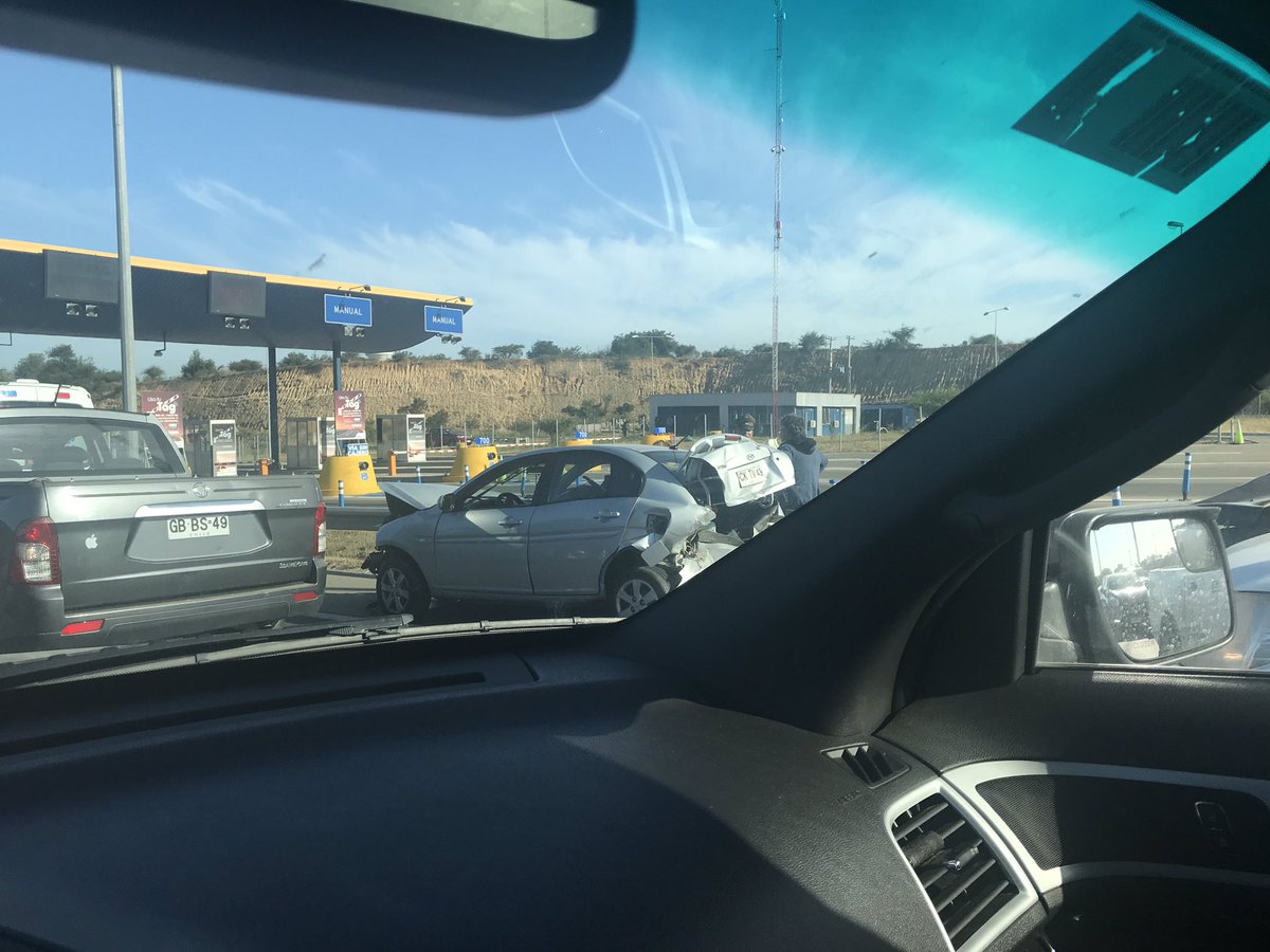 hectorfmm007's tweet photo. Pase el accidente y al parecer hay otro más https://t.co/HsZQwto9hO