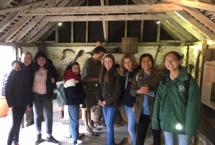 DowneHouse's tweet photo. The Classics Department trip to Fishbourne really brought the Lower Fourth's study of Roman buildings and lifestyle to life - read more about their trip here https://t.co/kMn7W1wUsh @DHLowerSchool #DHInspiringGirls #DHClassics #romanbritain @romanpalace https://t.co/GpIhF1hOgI