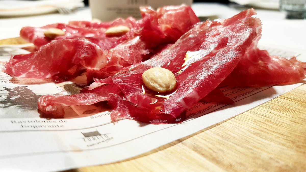 Rzurito's tweet photo. Y que tal de aperitivo una #cecina de buey?
#zurito #producto #gastronomía #pozuelo #Madrid #orgascu https://t.co/lmYIb8BeM5