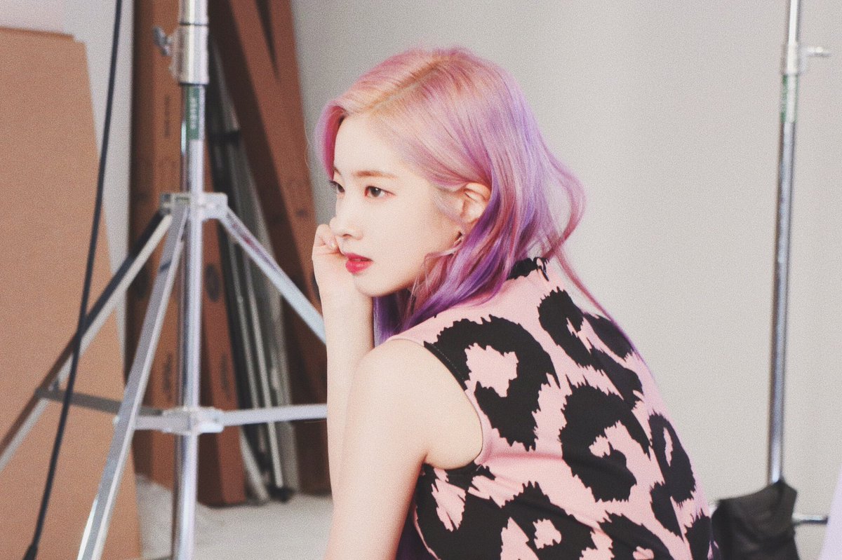 twicegfedits's tweet photo. #DAHYUN #다현 #TWICE⁠ ⁠#트와이스⁠ ⁠#YESorYES⁠ https://t.co/0nbd9oQ008