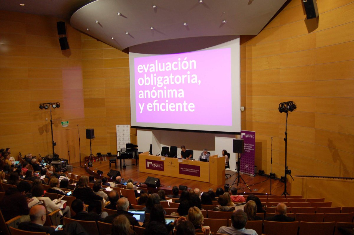 Hugo_pardo's tweet photo. La universidad Lab hacia mínimos productos viables y permanentes. Comparto el vídeo y el guión de la conferencia de hace pocos días en @Edutec2018 #edutec2018, #Lleida, Catalunya. En el blog de @OutliersSchool. https://t.co/KKA8dVNPVr https://t.co/XKTi6IpVtS