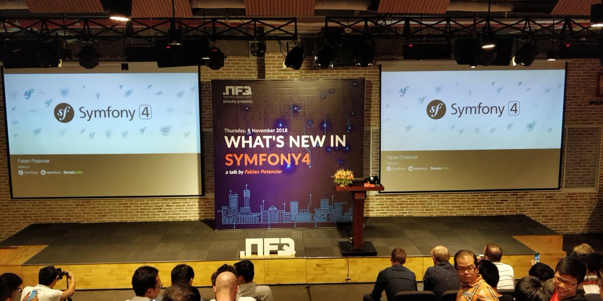 CleverAgeAsia's tweet image. « What’s new in #Symfony4 » Clever Age team takes place at Hô Chi Minh today !